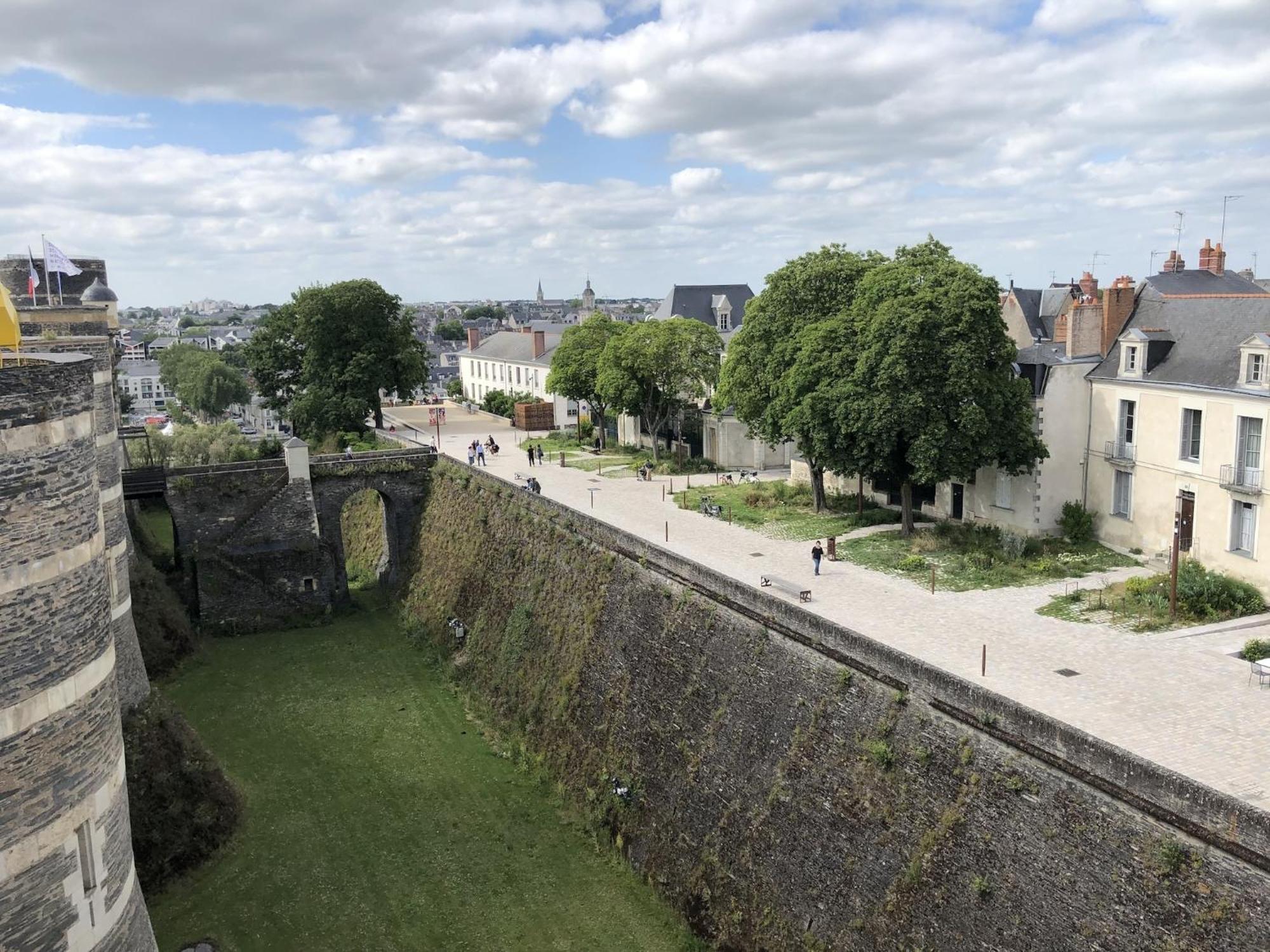 Maison Bout Du Monde Angers Hyper Centre Eksteriør bilde